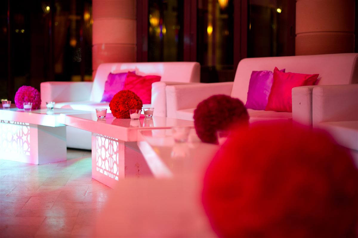 The sangeet lounge in fuchsia bloom